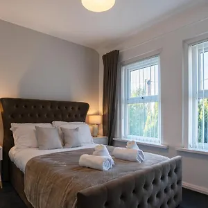 Comfy 3bed House-parking-garden Newcastle upon Tyne